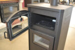 KOMIRO Prity FGR Cuisinière à bois & four – Cuisinière sur pied 14,5 kW en acier allié [classe énergétique A+] – Image 5